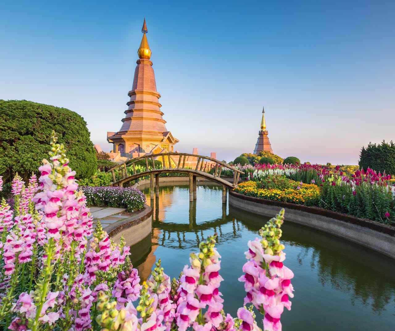 ŚWIĄTYNIA NAD CHIANG MAI