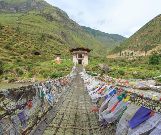 Bhutan z Delhi